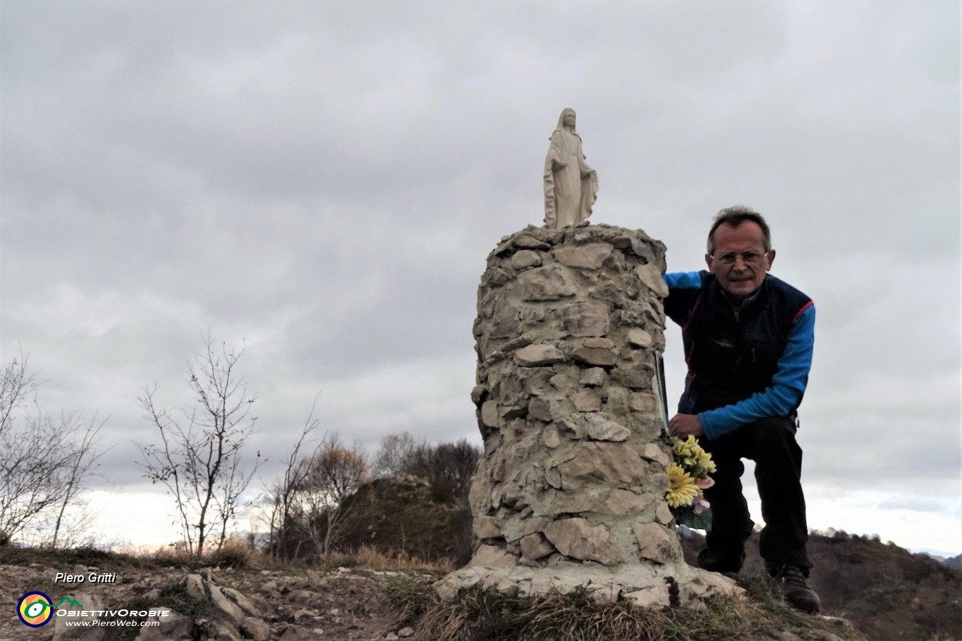 56 Alla  Madonnina del Monte Costone (1228 m) .JPG